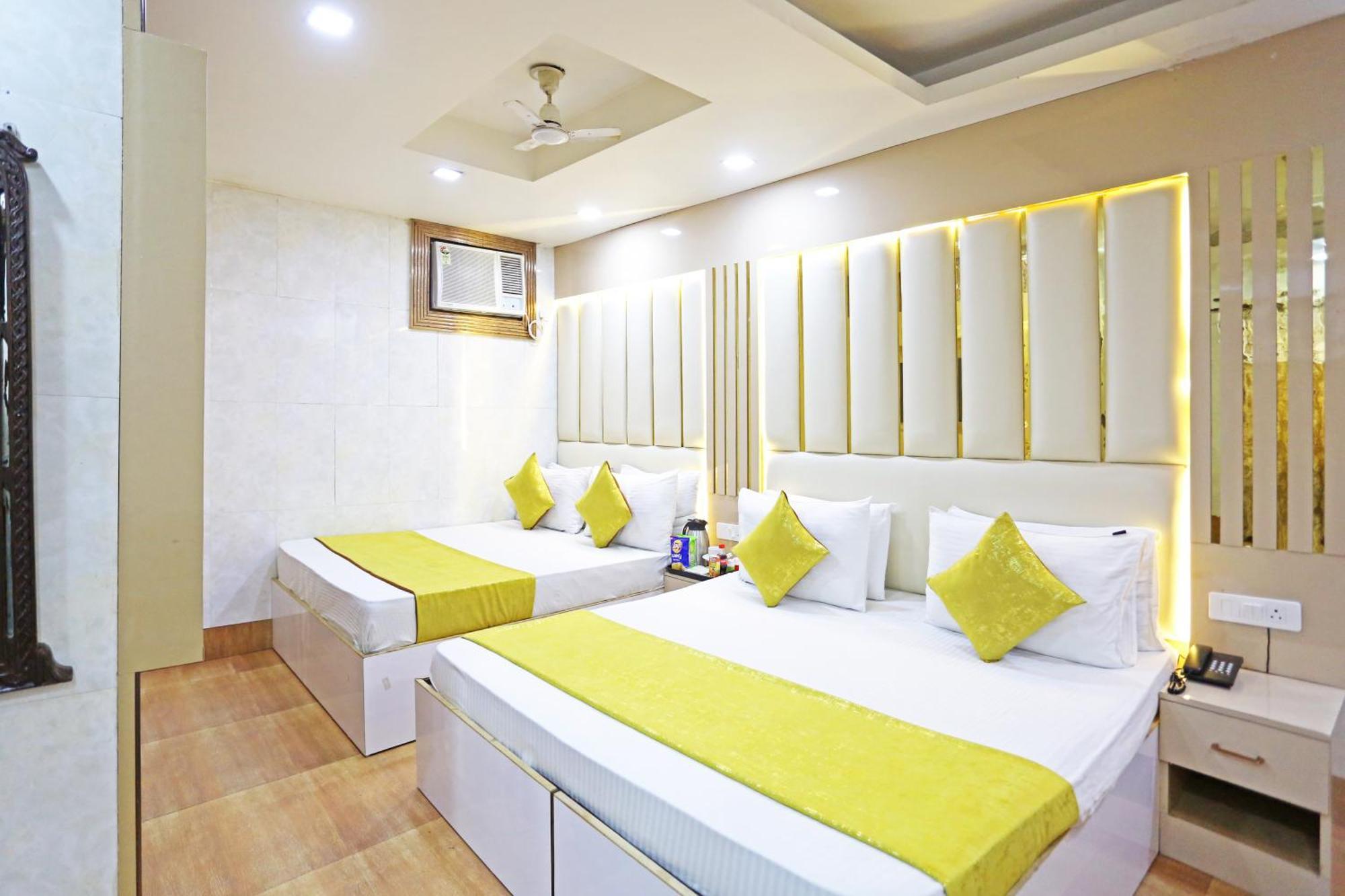 Hotel Preet Palace -5 Mints Walk From Nizamuddin Railway Station New Delhi Exteriör bild