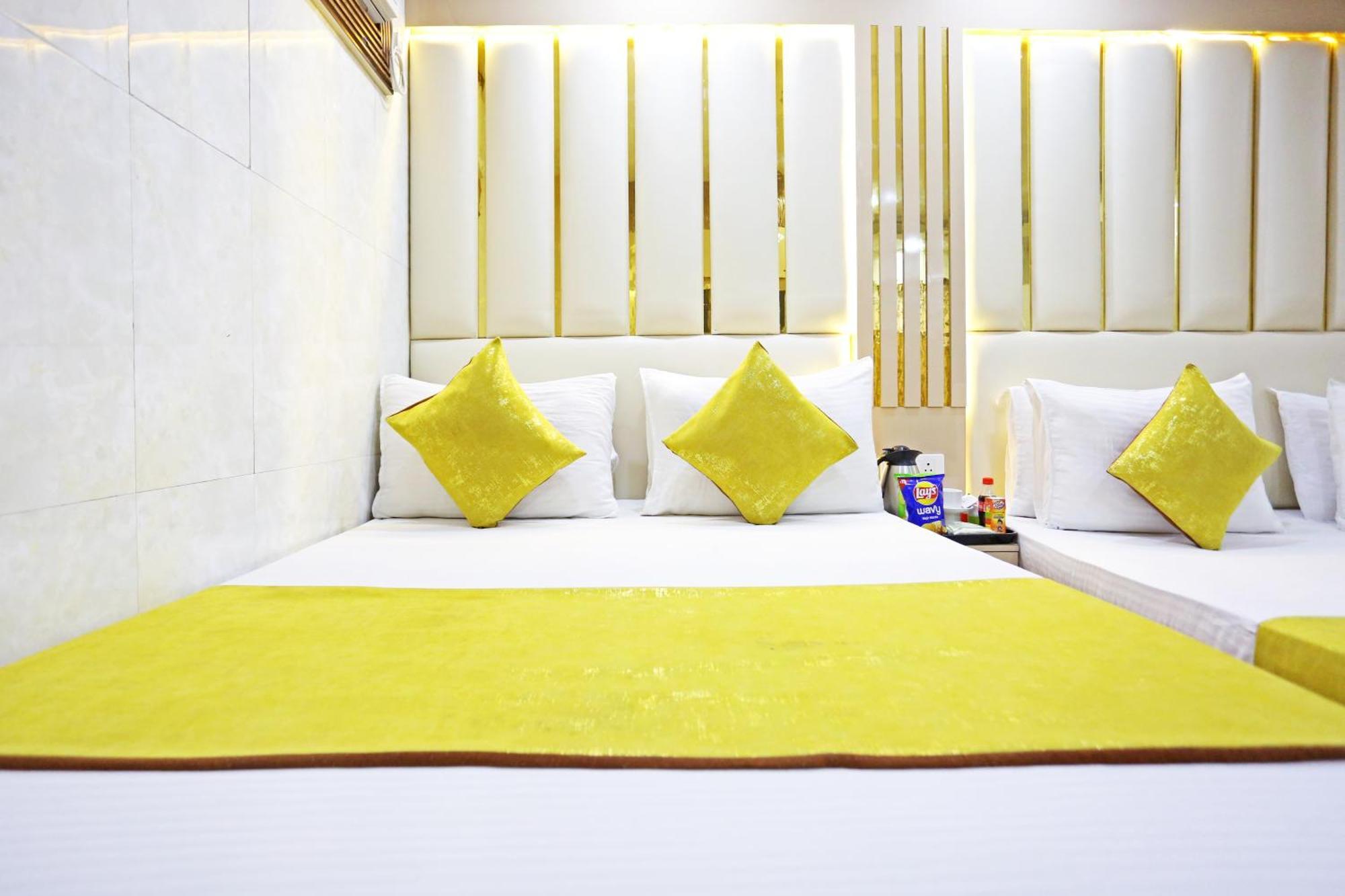 Hotel Preet Palace -5 Mints Walk From Nizamuddin Railway Station New Delhi Exteriör bild